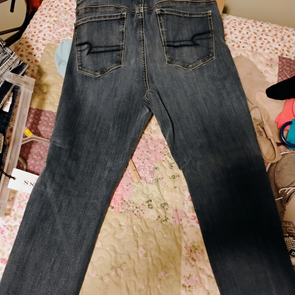 American Eagle Outfitters Dark Blue Jeans